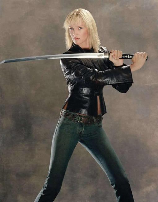 15P Adorable actress Uma Thurman sexy posing