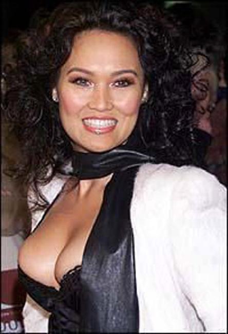 16P Lovely Asian actress Tia Carrere shows her hot sexy body