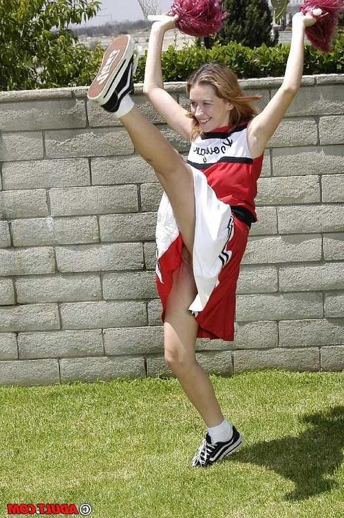 17P Adorable cheerleader shows her cock sucking skills