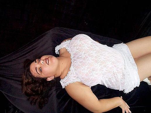 20P White fatty acrobatic on floor