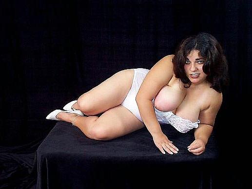 20P White fatty acrobatic on floor