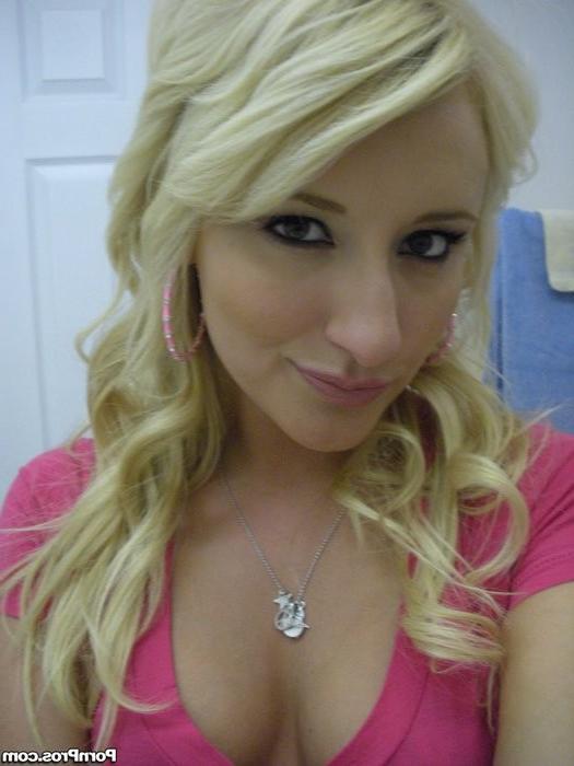 12P Adorable Mallory Loves Cum 