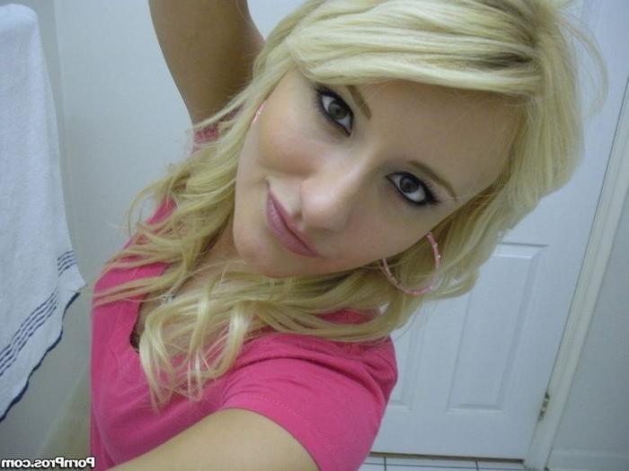 12P Adorable Mallory Loves Cum 