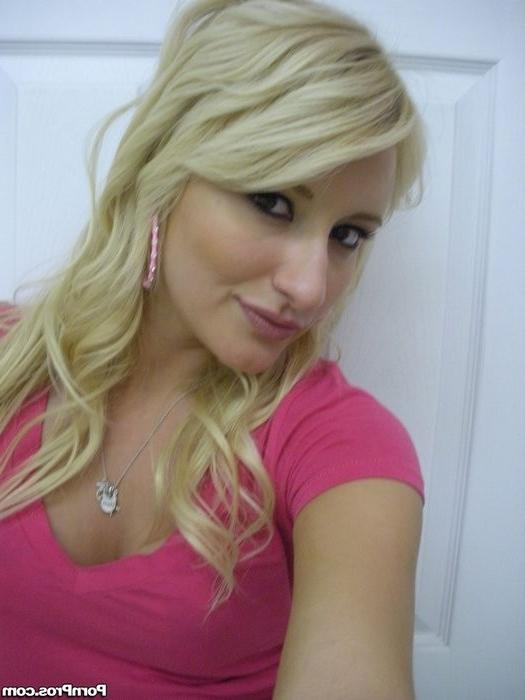 12P Adorable Mallory Loves Cum 