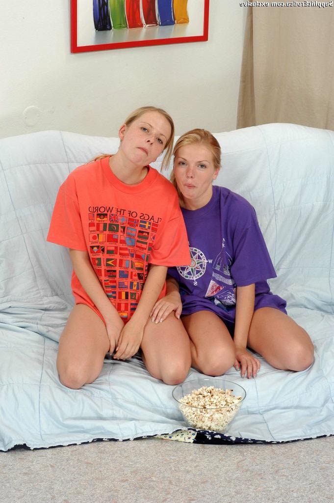 18P Adorable blonde teens lap sweet quims and fuck vibrators