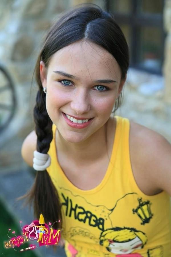 15P Slim brunette teen in pigtails getting fucked outdoors
