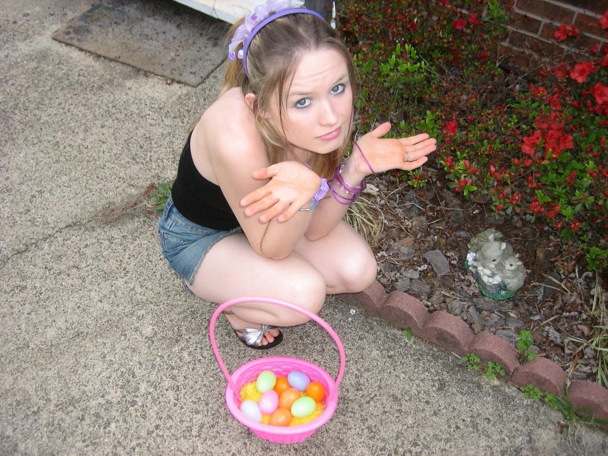 18P Upskirt blonde teenie ready for easter peeks her tits