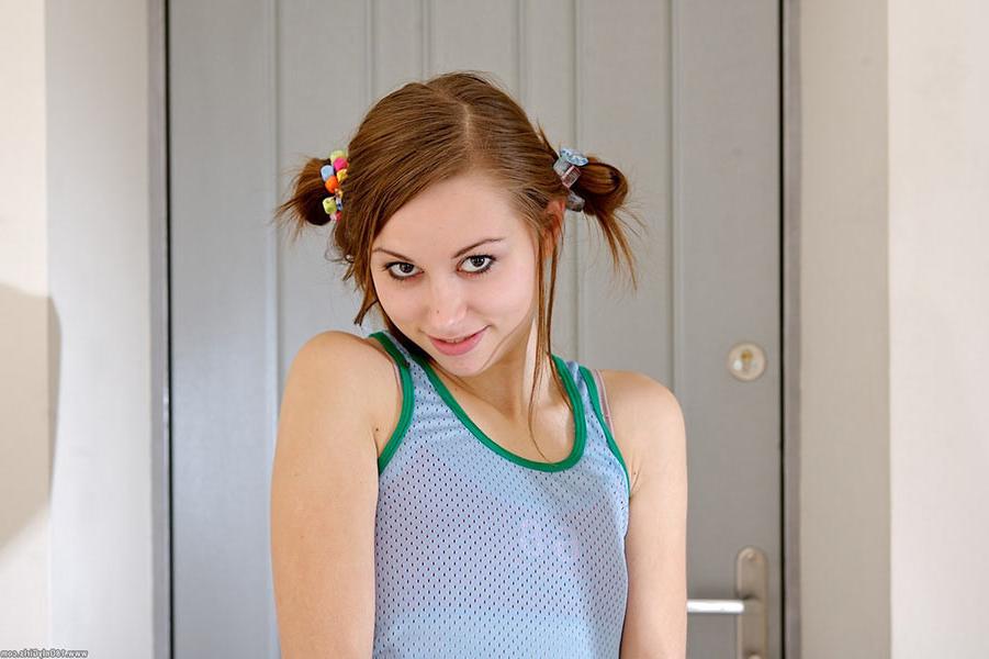 16P Adorable tiny titted young brunette babe posing nude on camera