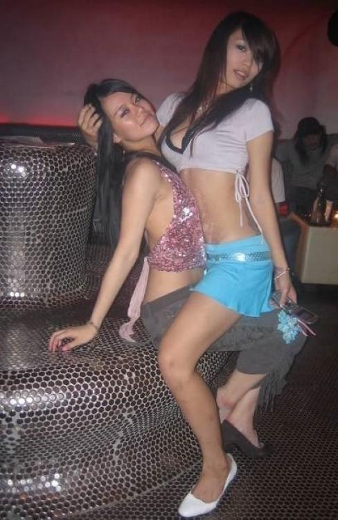 16P Adorable asian babe sucking hard white cock with passion