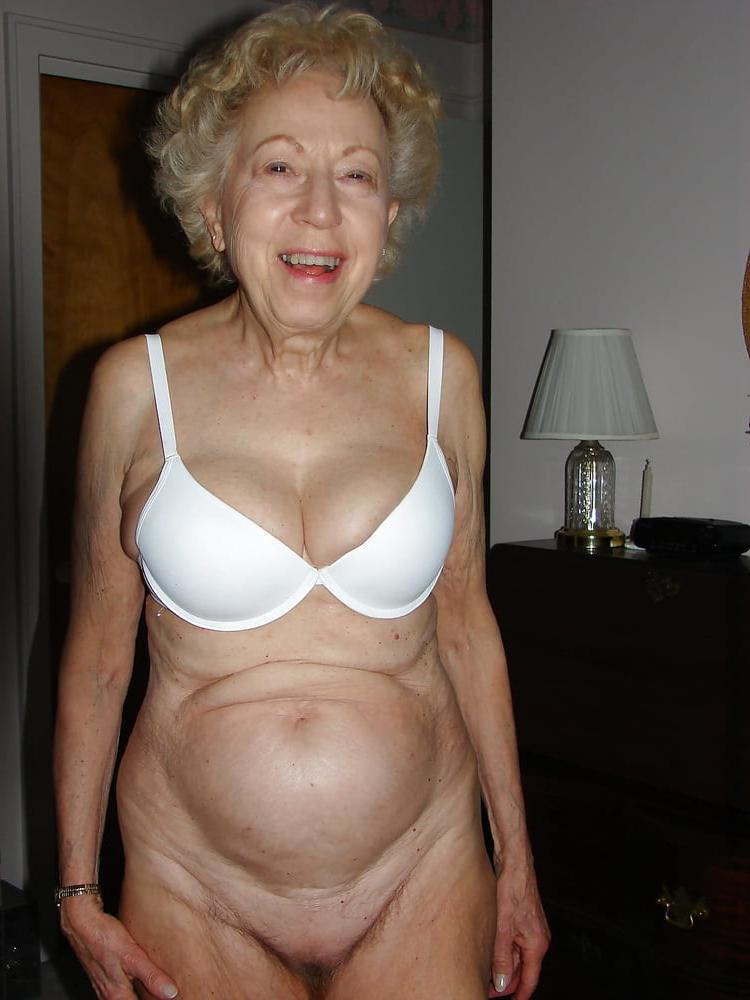 22P More pics of extremely old adorable granny