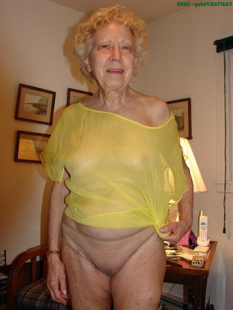 22P More pics of extremely old adorable granny