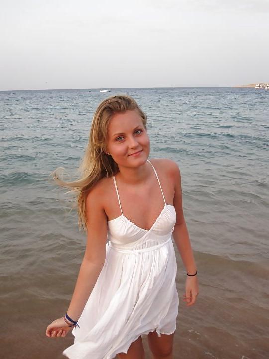 20P Lovely Young Teen Girl Sara