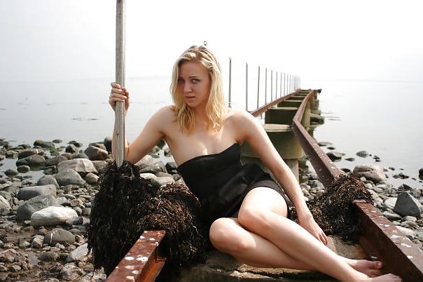 20P Lovely Young Teen Girl Sara