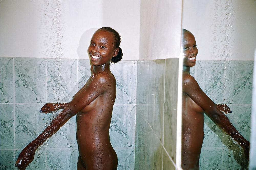 8P FINE AFRICAN WOMAN