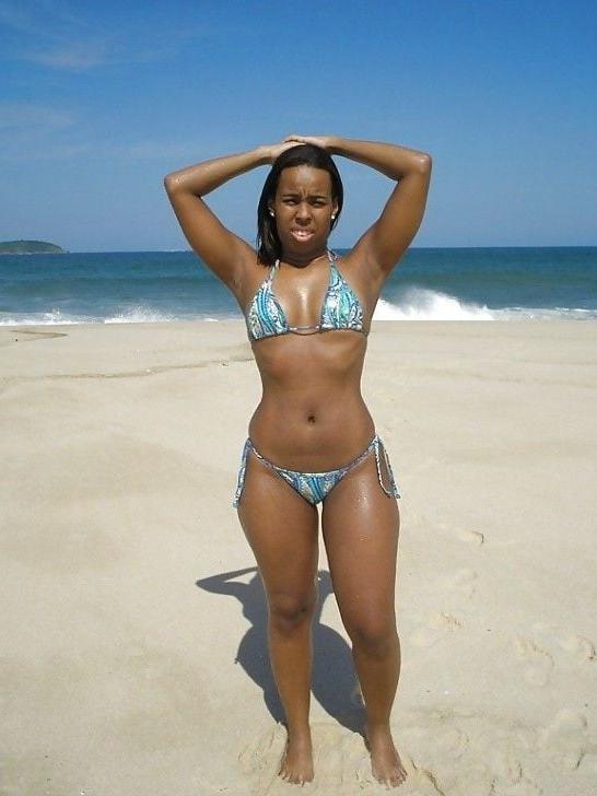 25P random gasy and african girl2