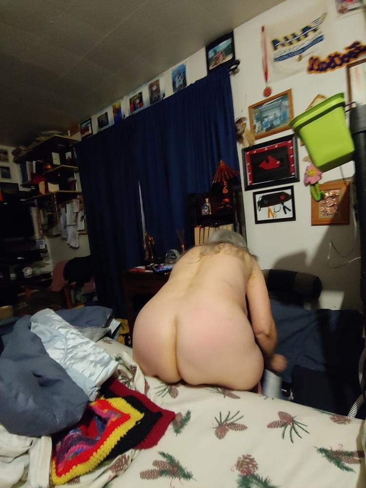 25P granny Debbie aged 65 cock sucking , anal slut