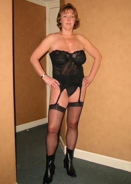 25P AGED 50+ SLUTS 92