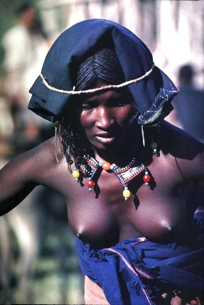 24P Natural African Tits 8