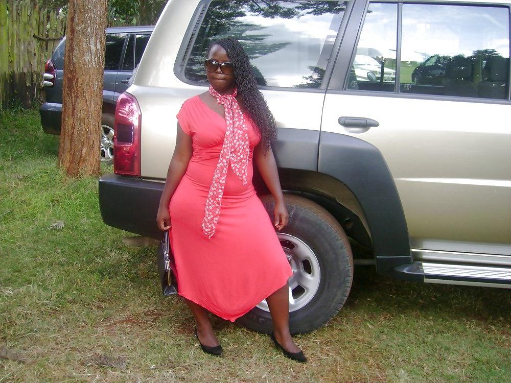 17P YUMMY AFRICAN GIRL I WANT SO BAD :-P