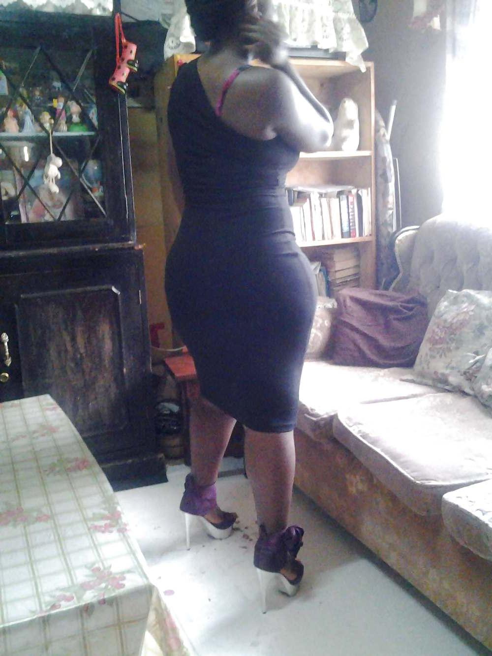 17P YUMMY AFRICAN GIRL I WANT SO BAD :-P