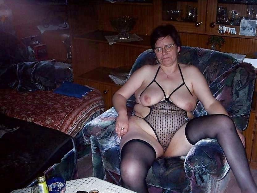 25P AGED 50+ SLUTS 90