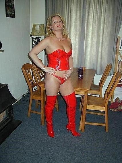 25P AGED 50+ SLUTS 89
