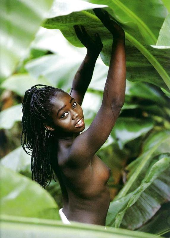 25P African Queens 