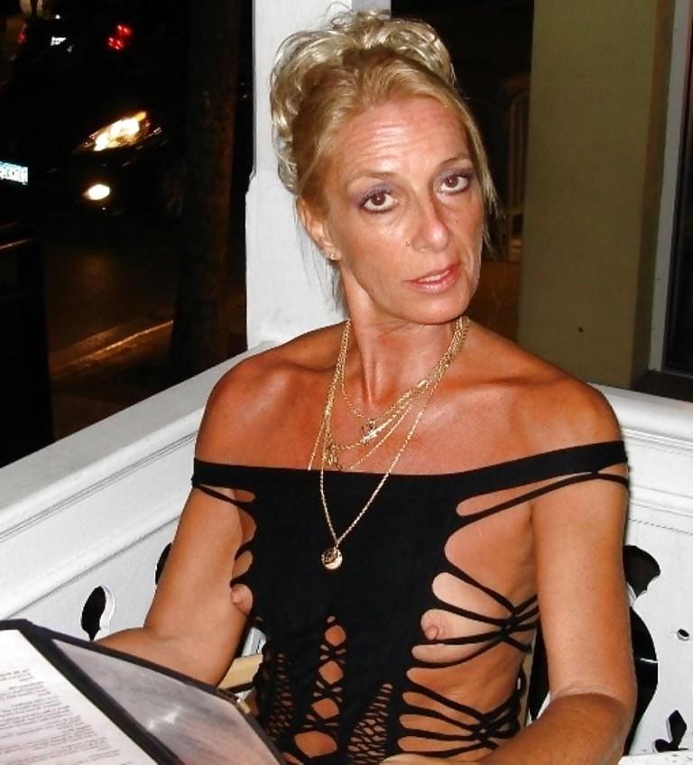 25P AGED 50+ SLUTS 82