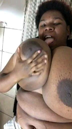 25P Biggest mama Africa #1