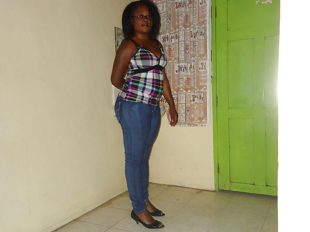 14P African 24 yr old girl (WANT ASS FUCK 1ST TIME)