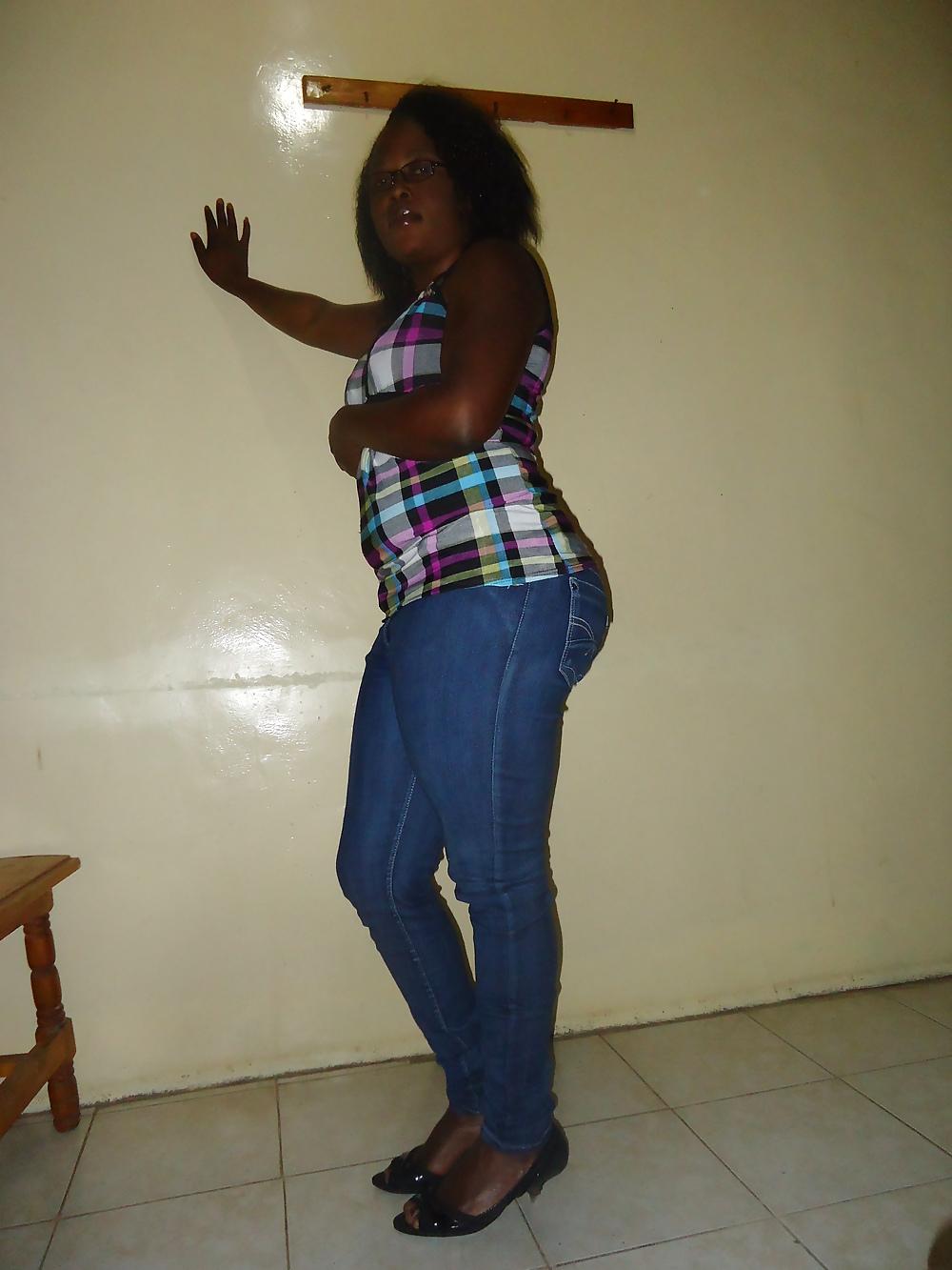 14P African 24 yr old girl (WANT ASS FUCK 1ST TIME)
