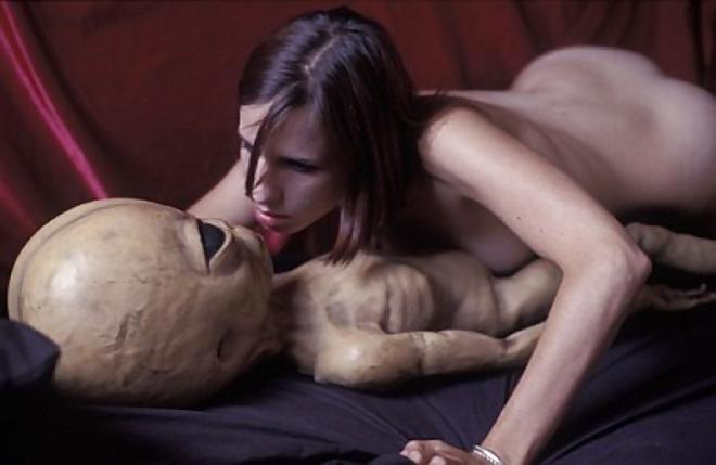10P SEX WITH ALIEN