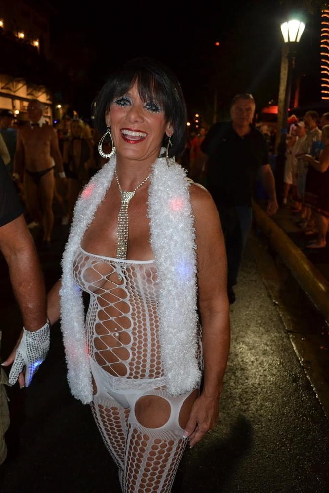 25P AGED 50 = SLUTS 72