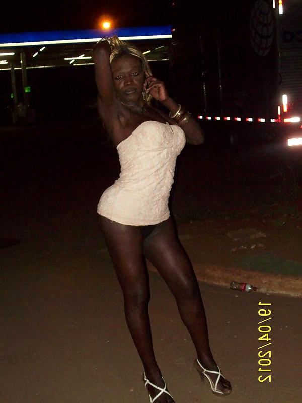 13P African shemale in streeth