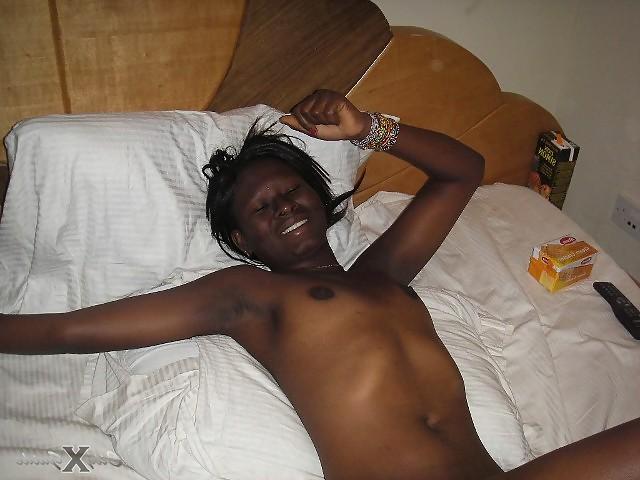 25P AFRICAN HOOKERS FROM GHANA