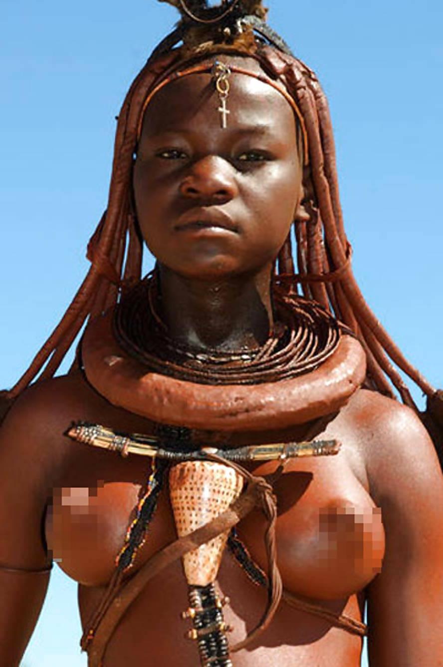 25P Africa girls show tities