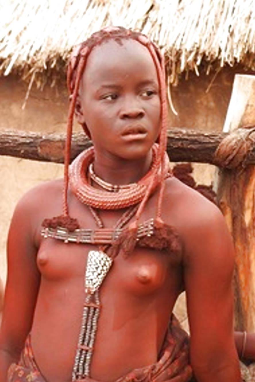 25P Africa girls show tities