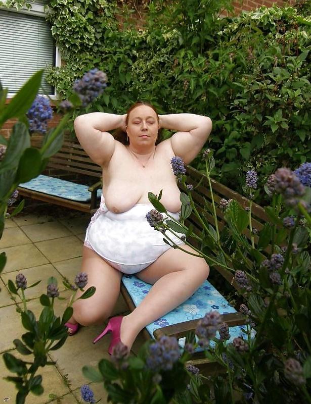 10P Gypsy Granny aged 57 from Bury