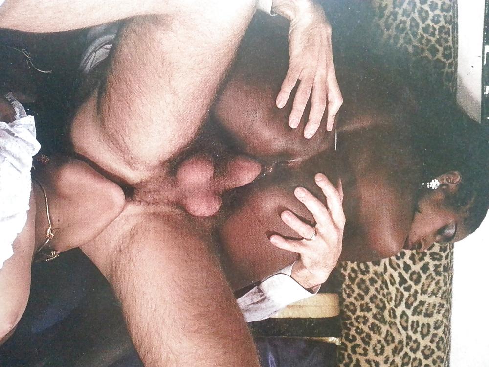25P Vintage African slut in threesome