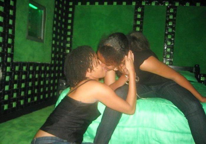 16P EAST AFRICA LESBOS