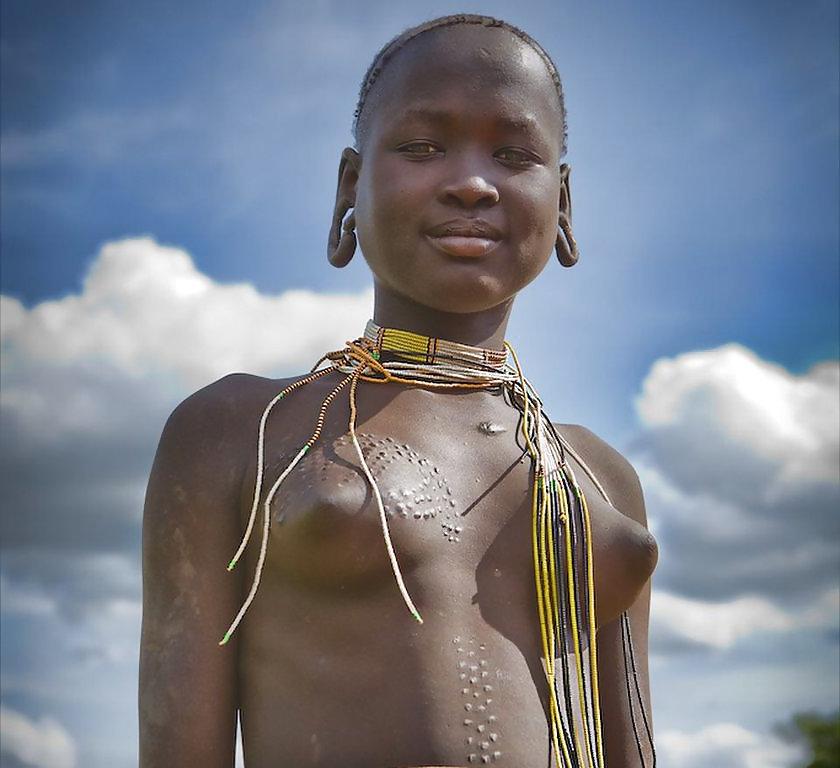 12P The Beauty of Africa Traditional Tribe Girls