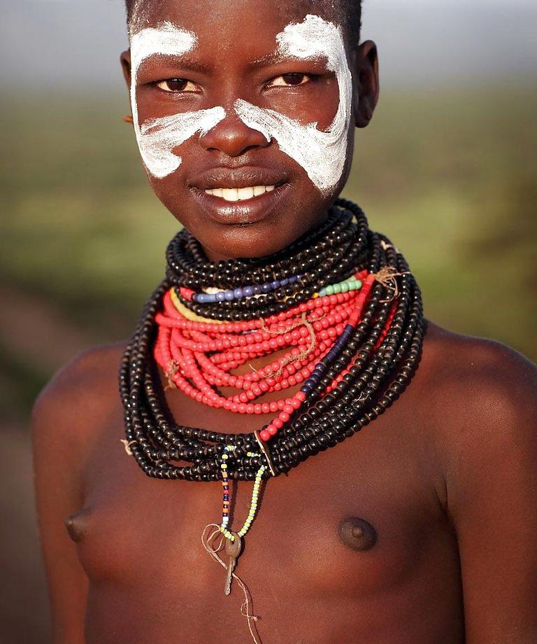 14P The Beauty of Africa Traditional Tribe Girls