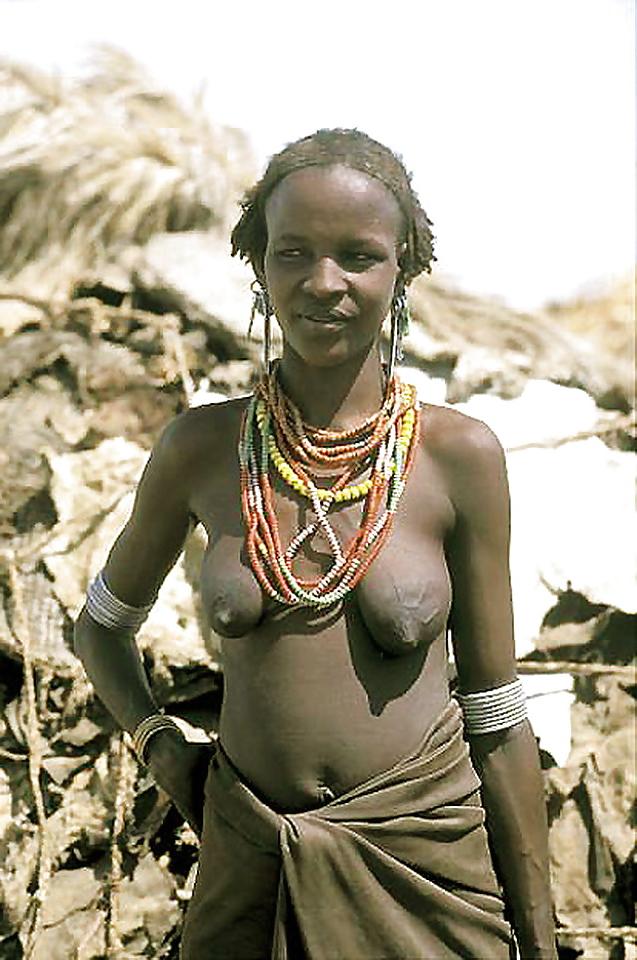 14P The Beauty of Africa Traditional Tribe Girls