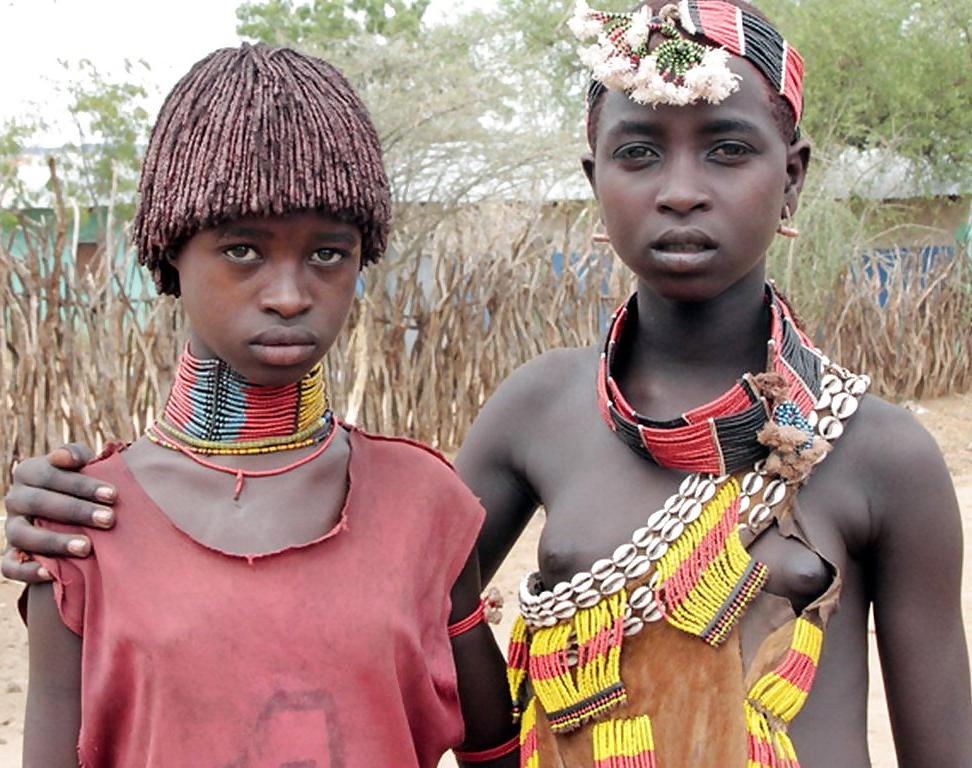 14P The Beauty of Africa Traditional Tribe Girls