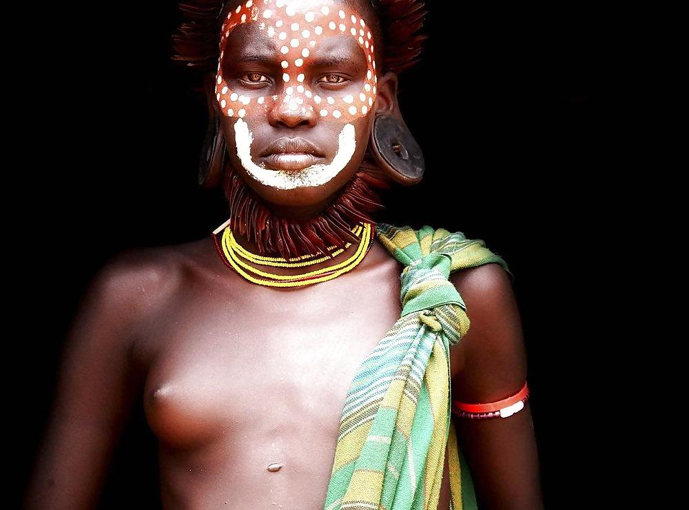14P The Beauty of Africa Traditional Tribe Girls
