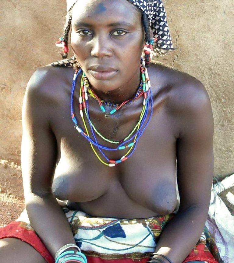 16P The Beauty of Africa Traditional Tribe Girls