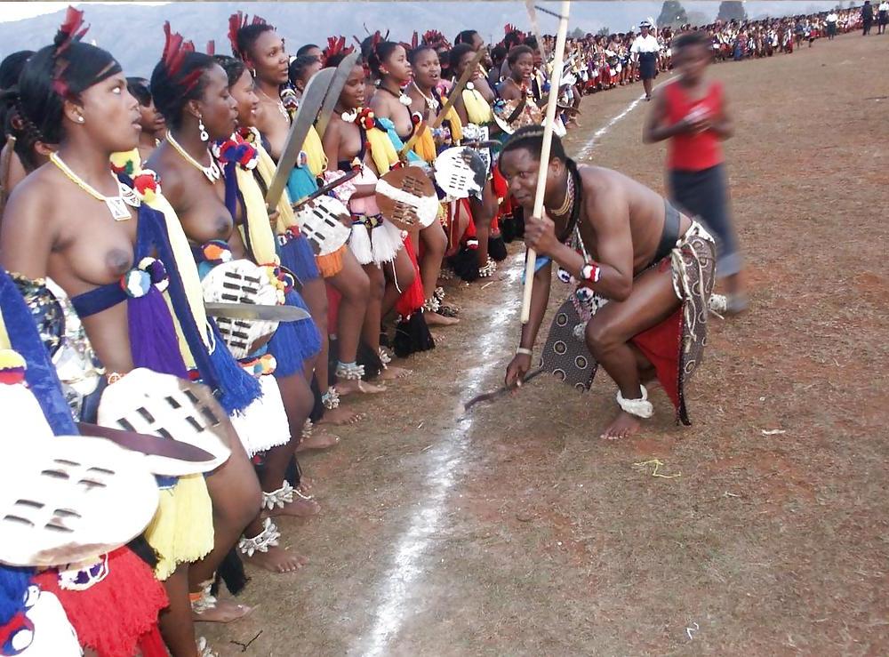 25P Naked Girl Groups 007 - African Tribal Celebrations 1