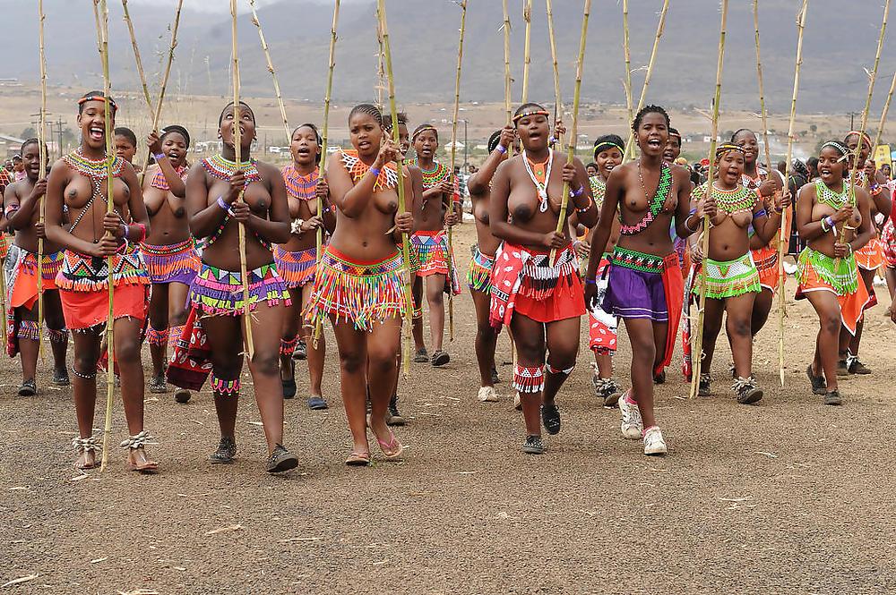 25P Naked Girl Groups 007 - African Tribal Celebrations 1