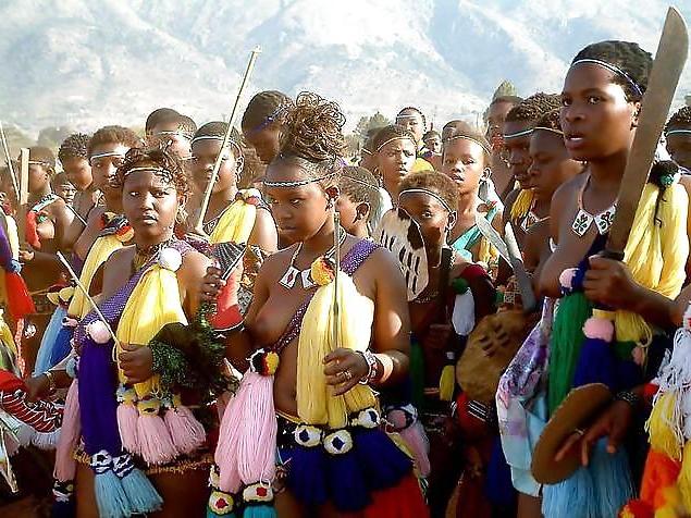 25P Naked Girl Groups 007 - African Tribal Celebrations 1