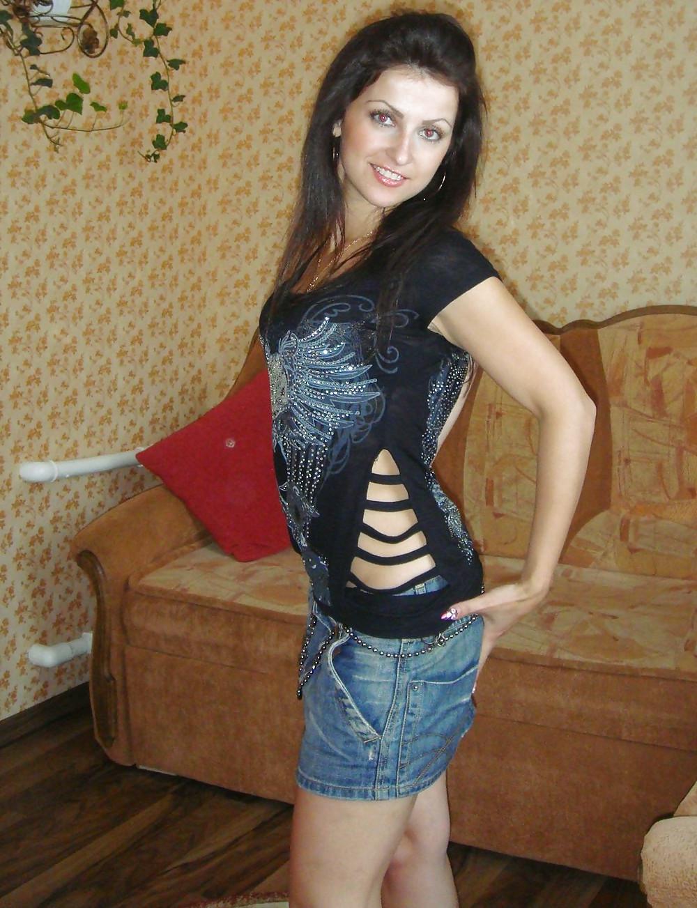 25P Beautiful Hot Amateur Teeny shows ALL !!!